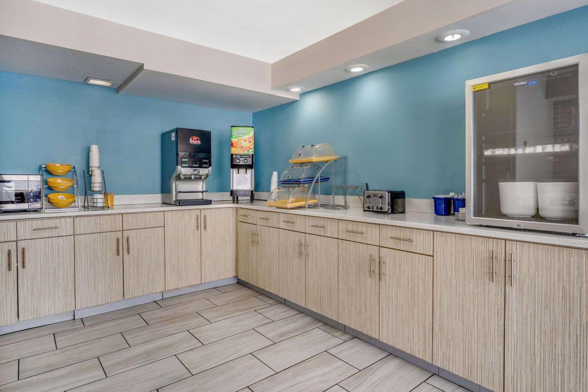 Days Inn By Wyndham Albany Suny Ngoại thất bức ảnh